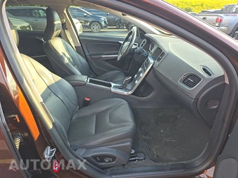 2018 Volvo V60 Cross Country T5 - miniatura 8