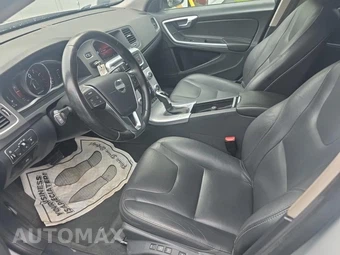 2018 Volvo V60 Cross Country T5 - miniatura 13
