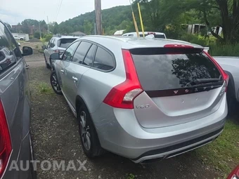 2018 Volvo V60 Cross Country T5 - miniatura 6