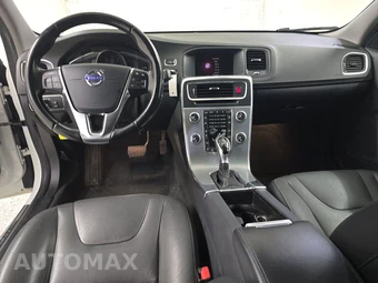 2018 Volvo V60 Cross Country T5 - miniatura 11