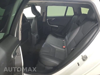 2018 Volvo V60 Cross Country T5 - miniatura 13