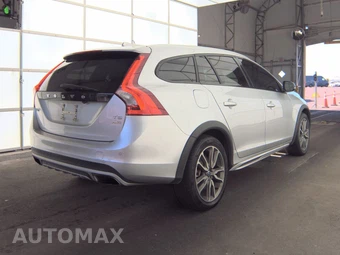 2018 Volvo V60 Cross Country T5 - miniatura 4