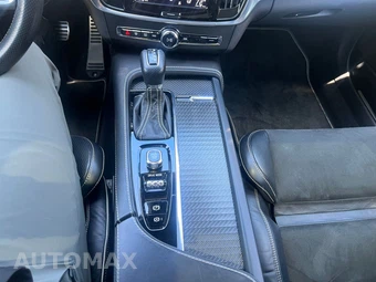 2018 Volvo V90 T6 R-Design - miniatura 17