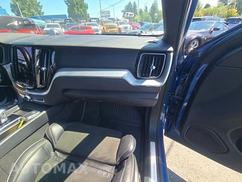 2018 Volvo XC60 Plug-In Hybrid T8 R-Design - miniatura 19
