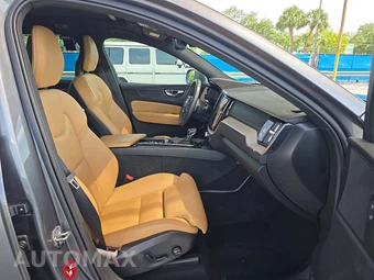 2018 Volvo XC60 T5 Inscription - miniatura 8
