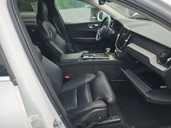 2018 Volvo XC60 T5 Inscription – miniatura 8