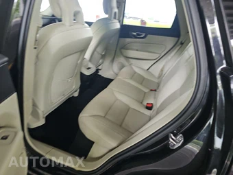 2018 Volvo XC60 T5 Momentum – miniatura 13