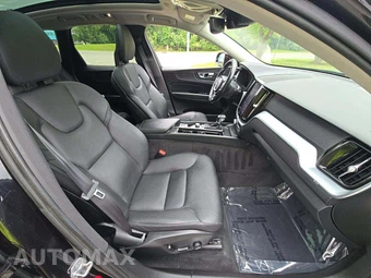 2018 Volvo XC60 T5 Momentum – miniatura 18