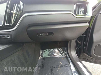 2018 Volvo XC60 T5 Momentum – miniatura 19