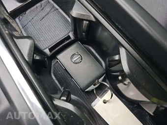 2018 Volvo XC60 T5 Momentum – miniatura 8