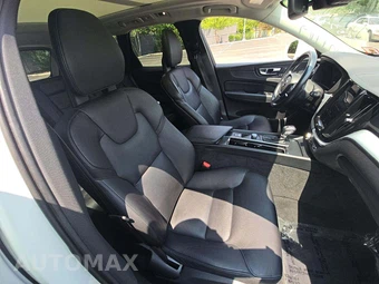 2018 Volvo XC60 T5 Momentum – miniatura 18