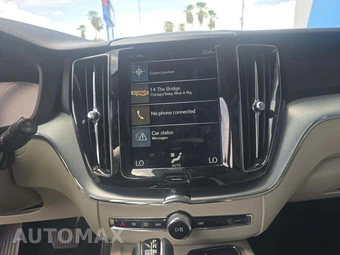 2018 Volvo XC60 T5 Momentum - miniatura 10