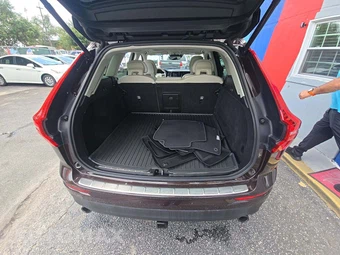 2018 Volvo XC60 T5 Momentum - miniatura 14