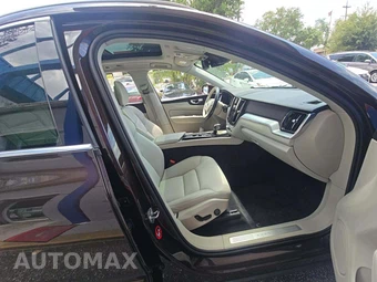 2018 Volvo XC60 T5 Momentum - miniatura 18