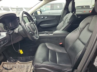 2018 Volvo XC60 T6 Momentum - miniatura 12