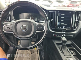 2018 Volvo XC60 T6 Momentum - miniatura 16