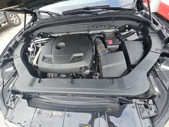 2018 Volvo XC60 T6 Momentum - miniatura 21