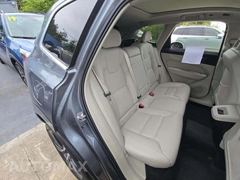 2018 Volvo XC60 T6 Momentum - miniatura 16