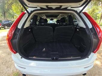 2018 Volvo XC90 T5 Momentum 7-Passenger - miniatura 12