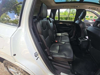 2018 Volvo XC90 T5 Momentum 7-Passenger - miniatura 14