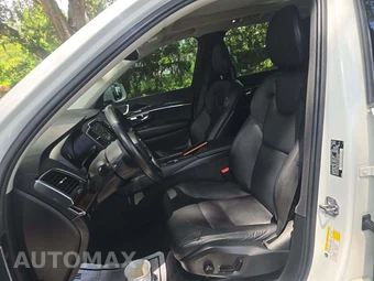 2018 Volvo XC90 T5 Momentum 7-Passenger - miniatura 3