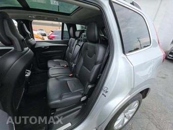2018 Volvo XC90 T5 Momentum 7-Passenger - miniatura 10