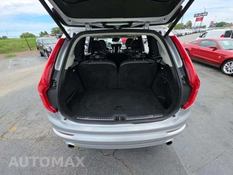 2018 Volvo XC90 T5 Momentum 7-Passenger - miniatura 12