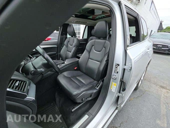 2018 Volvo XC90 T5 Momentum 7-Passenger - miniatura 3