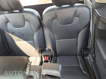 2018 Volvo XC90 T5 Momentum 7-Passenger - miniatura 11