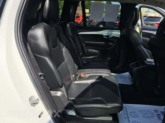 2018 Volvo XC90 T5 Momentum 7-Passenger - miniatura 14
