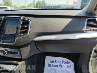 2018 Volvo XC90 T5 Momentum 7-Passenger - miniatura 17