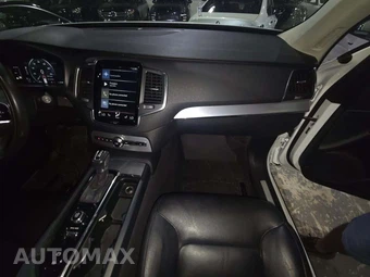 2018 Volvo XC90 T5 Momentum 7-Passenger - miniatura 20