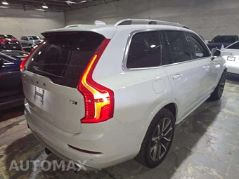 2018 Volvo XC90 T5 Momentum 7-Passenger - miniatura 3