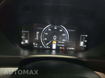 2018 Volvo XC90 T5 Momentum 7-Passenger - miniatura 9
