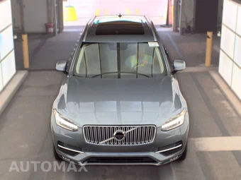 2018 Volvo XC90 T6 Inscription 7-Passenger - miniatura 2