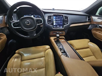 2018 Volvo XC90 T6 Inscription 7-Passenger - miniatura 11