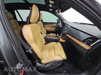 2018 Volvo XC90 T6 Inscription 7-Passenger - miniatura 8