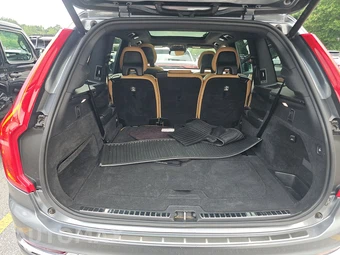 2018 Volvo XC90 T6 Inscription 7-Passenger – miniatura 17