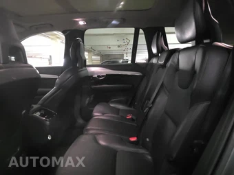 2018 Volvo XC90 T6 Momentum 7-Passenger - miniatura 16