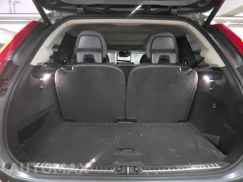2018 Volvo XC90 T6 Momentum 7-Passenger - miniatura 20