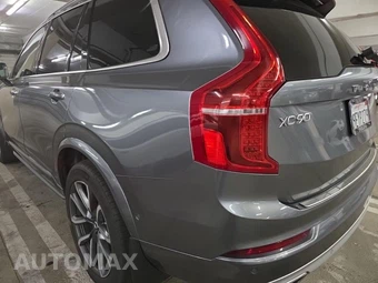 2018 Volvo XC90 T6 Momentum 7-Passenger - miniatura 6