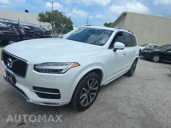 2018 Volvo XC90 T6 Momentum 7-Passenger