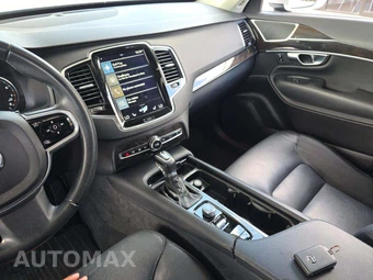 2018 Volvo XC90 T6 Momentum 7-Passenger - miniatura 10