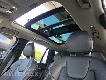 2018 Volvo XC90 T6 Momentum 7-Passenger - miniatura 11