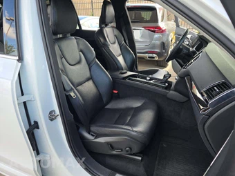 2018 Volvo XC90 T6 Momentum 7-Passenger - miniatura 19