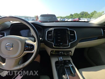 2018 Volvo XC90 T6 Momentum 7-Passenger - miniatura 11