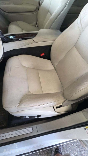 2018 Volvo XC90 T6 Momentum 7-Passenger - miniatura 28