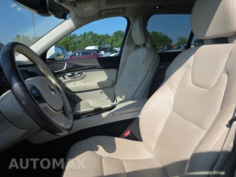 2018 Volvo XC90 T6 Momentum 7-Passenger - miniatura 7