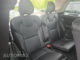 2018 Volvo XC90 T6 Momentum 7-Passenger - miniatura 17