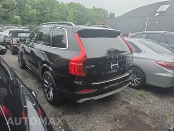 2018 Volvo XC90 T6 Momentum 7-Passenger - miniatura 6